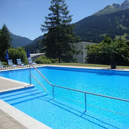 Daire Tgesa Piz Mez 24 *